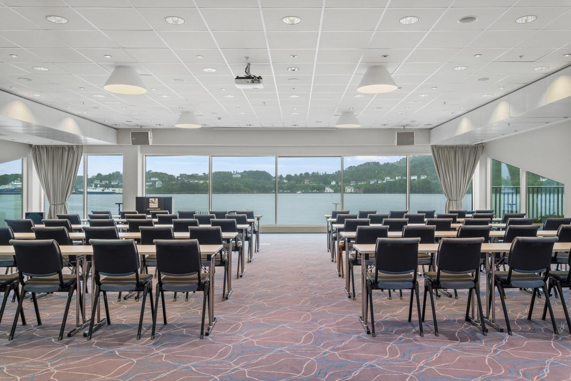 Quality Hotel Waterfront Олесун Екстериор снимка